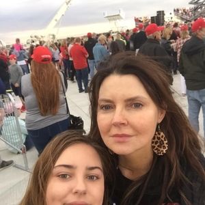 Meet your Posher, Tracy